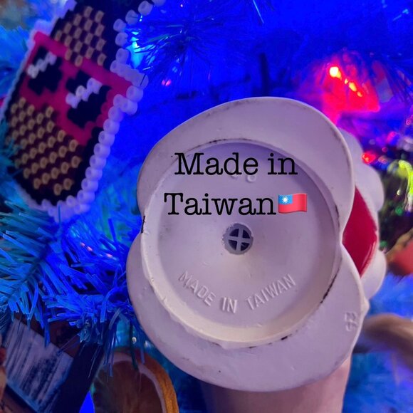 Vintage 70s Laughing Santa Squeeze Toy - 8" MCM Kitschmas Decor - Picture 8 of 10